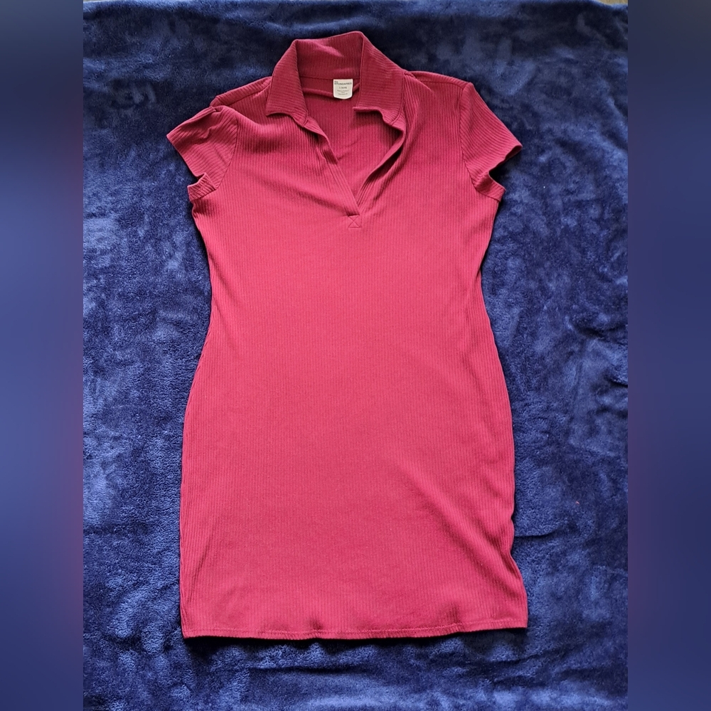 No Boundaries Women's Wine Red V-Neck Sexy Mini Dress